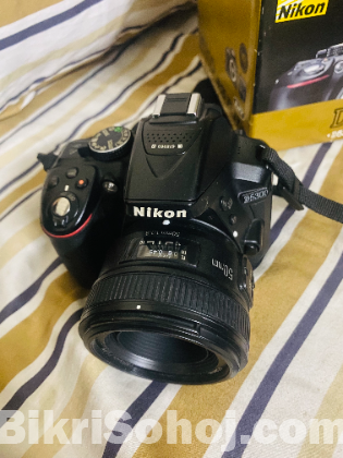 Nikon D5300 Almost new